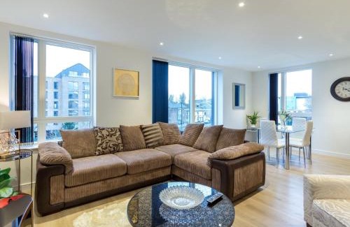 London Borough of Hounslow Apartamento | 2 Bed Property Close to Heathrow Airport