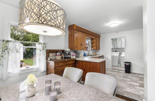 Belleville Casa | 2 bed. Quiet neighborhood. Near Belleville Lake. 1/2 mile to public boat launch.