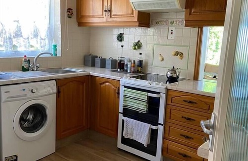 Woodingdean Casa | 2 Bed Retreat with amazing Sea Views in Brighton