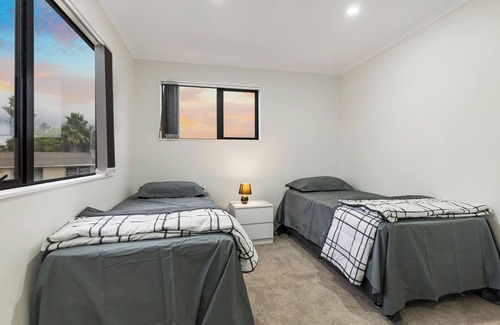Papakura Casa | 2 Bed Room House - Holiday Home/Short term Rent
