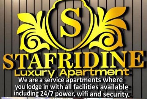 Benin City Apartamento | 2 Bed-Sleeps 4-Free Parking-AirCon