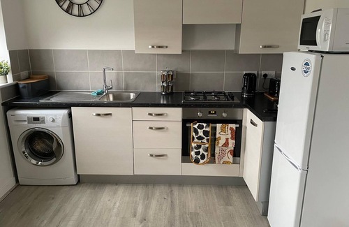 Didcot Apartamento | 2 Bed-sleeps 7-free Parking-balcony