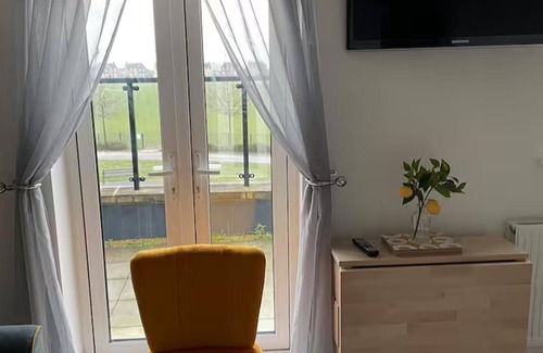 Didcot Apartamento | 2 Bed-sleeps 7-free Parking-balcony