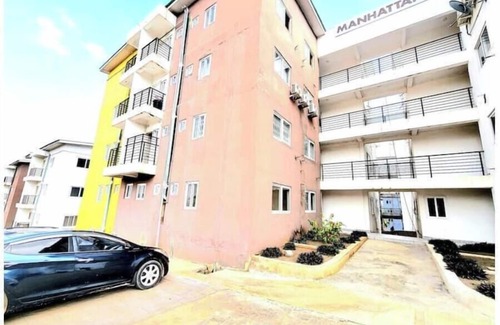 Kwabenyan Apartamento | 2 Bedrm HillView Home with Swimming Pool @Kwabenya