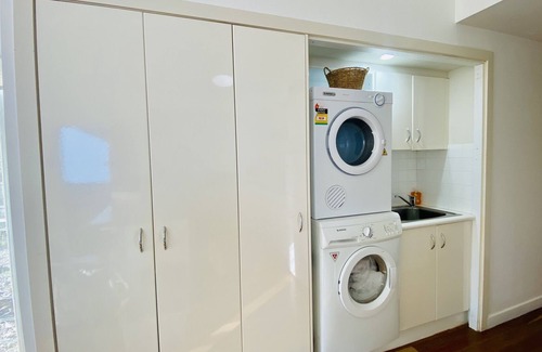 Gold Coast Cabina | 2 BEDROOM LODGE – COURAN COVE - THE PERFECT ISLAND ESCAPE AWAITS YOU