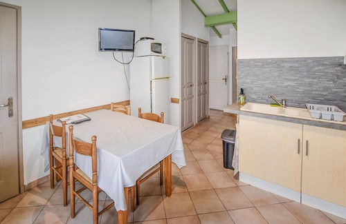 Saint-Paul-Trois-Chateaux Casa | 2 bedroom accommodation in ST PAUL TROIS CHATEAUX