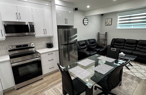 Keith Casa | 2 Bedroom 1.5 Bathroom Brand New Beautiful Suite