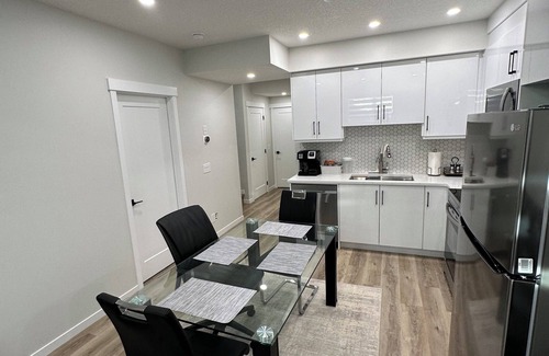 Keith Casa | 2 Bedroom 1.5 Bathroom Brand New Beautiful Suite