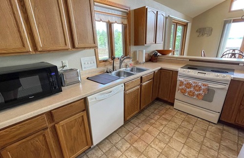 Tomahawk Casa | 2 bedroom, 1 bath on Lake Moahawksin