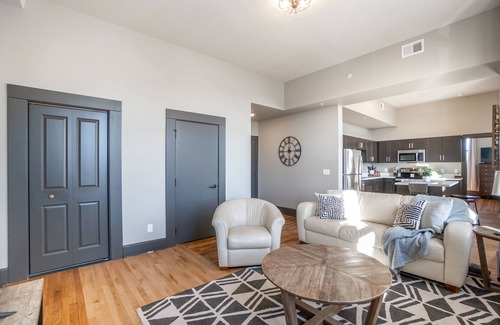 Waterloo Apartamento | 2 Bedroom 1 Bath- Urban Lofts Downtown Waterloo