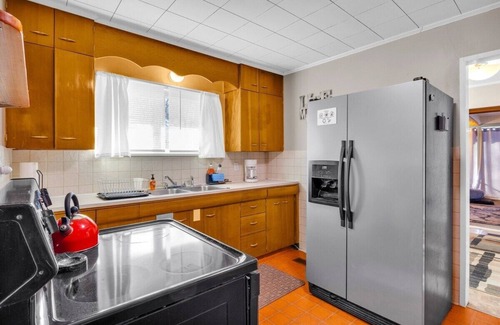 Canon City Casa | 2 bedroom, 1 bath, with additional sofa sleeper, dog friendly w. fee, Foosball Table, quiet neighborhood