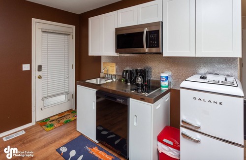 Huffman - O' Malley Apartamento | 2 Bedroom 1 Bathroom Home Near Alaska Golf Course and Alaska Zoo
