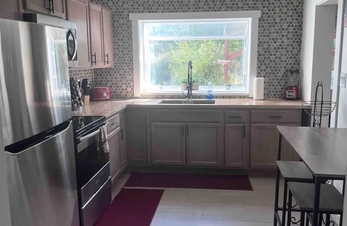 Burns Casa | 2 Bedroom 1 Bathroom with game room. Pet friendly