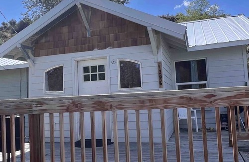 Burns Casa | 2 Bedroom 1 Bathroom with game room. Pet friendly