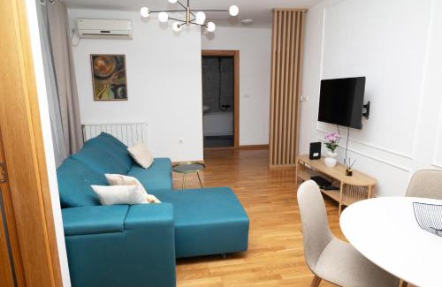 Grbavica Apartamento | 2 bedroom, 1 living room Apartment downtown Novi Sad
