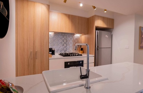 Turner Apartamento | 2 Bedroom 2 bath 1 Car on Lonsdale Street