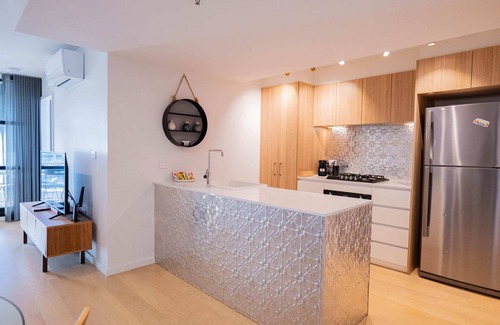 Turner Apartamento | 2 Bedroom 2 bath 1 Car on Lonsdale Street