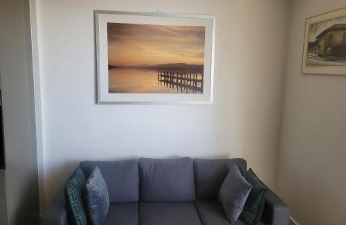 Woolwich Apartamento | 2 bedroom 2 bath 1 ensuite in Roya Asenal beautiful views & parking