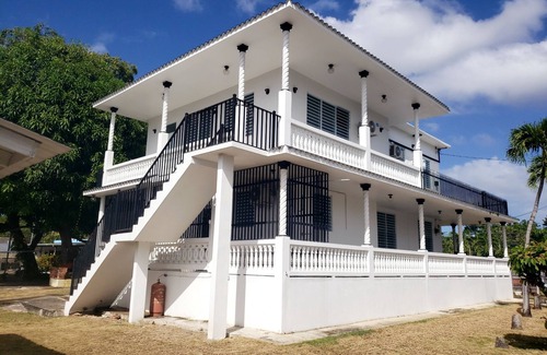 Stella Apartamento | 2-bedroom 2 bath apt in delightful Stella walking distance to corcega beach