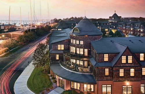 The Point Condominio | 2 Bedroom 2 Bath Condo Right on the Wharf-Beautiful!! Walk to Town!