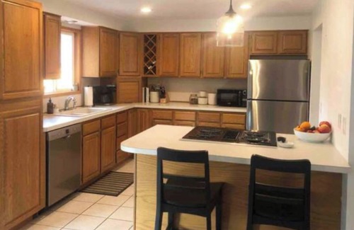 Harlow Casa | 2 Bedroom 2 Bath Residential Home