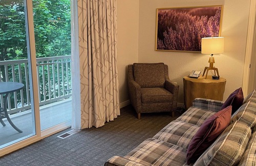 Boyne Falls Complejo | 💕🌼🌸 2 bedroom 2 bath suite at Boyne Mountain 2 nights.