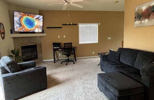 McArdle Casa | 2 Bedroom, 2 Bath Townhome in West Omaha
