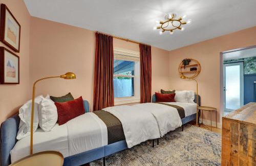 South Middle River Casa | 2 Bedroom 2 Bath King Suite Heated Private Pool