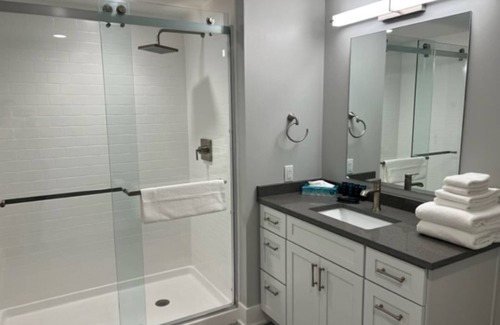 Canandaigua Condominio | 2 Bedroom, 2 bathroom condo on Canandaigua Lake