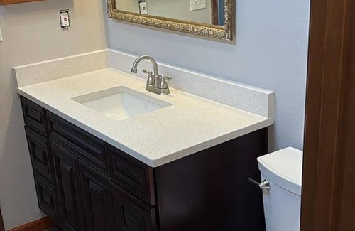 South Kansas City Condominio | 2 Bedroom & 2 Bathrooms Apartment for Long-Term Rentals.