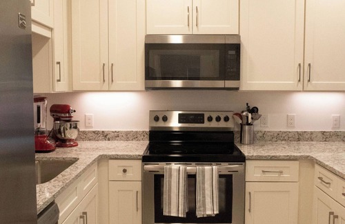 Tuscaloosa Condominio | 2 dormitorios / 2 baños, 2 cuadras de todo Tuscaloosa!