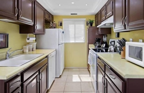 El Mirador Apartamento | 2 Bedroom 651221 by Houzlet