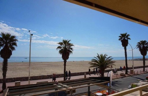 Mediterranee Apartamento | Apartamento de 2 dormitorios con terraza frente al mar Canet Plage
