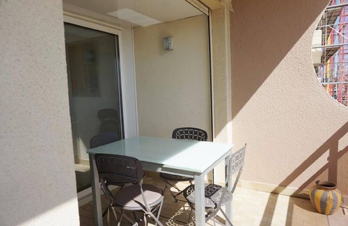 Mediterranee Apartamento | Apartamento de 2 dormitorios con terraza frente al mar Canet Plage