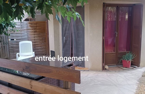 Laroque-des-Alberes Apartamento | 2-bedroom apartment, swimming pool, mountain, sea and Spain views 15 minutes away