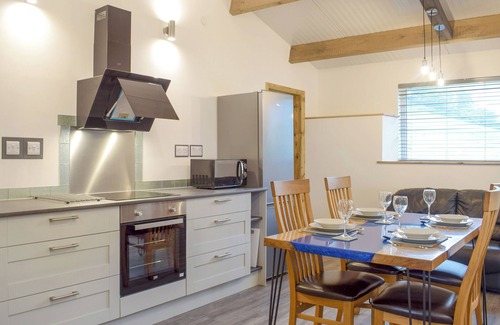 Pennant Melangell Cabaña | Alojamiento de 2 habitaciones en Penybontfawr, near Llanfyllin