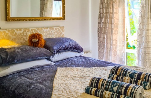 South Queensferry Cabaña | 2 bedroom accommodation in South Queensferry