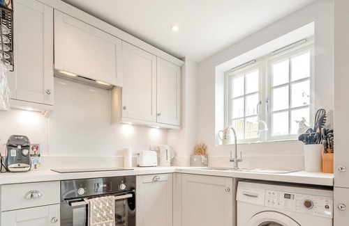 Ampney Crucis Cabaña | 2 bedroom accommodation in Poulton, near Cirencester