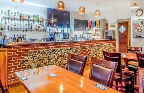 Bacton Cabina | 2 bedroom accommodation in Bacton-on-Sea