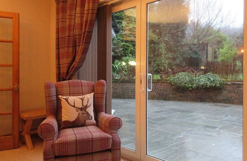 Rugeley Cabaña | 2 bedroom accommodation in Cannock Chase