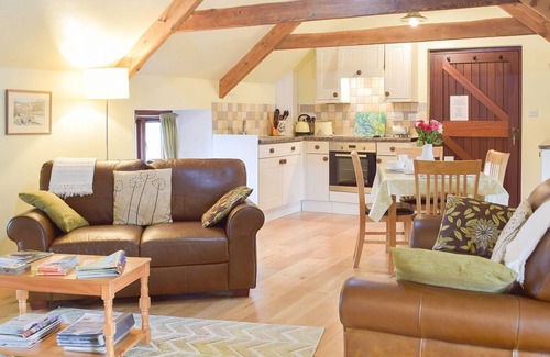 Haverfordwest Cabaña | 2 bedroom accommodation in Haverfordwest, near Narberth
