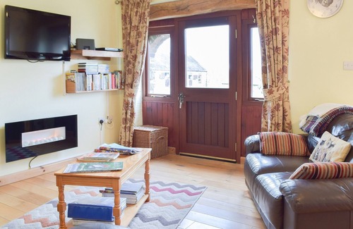 Haverfordwest Cabaña | 2 bedroom accommodation in Haverfordwest, near Narberth