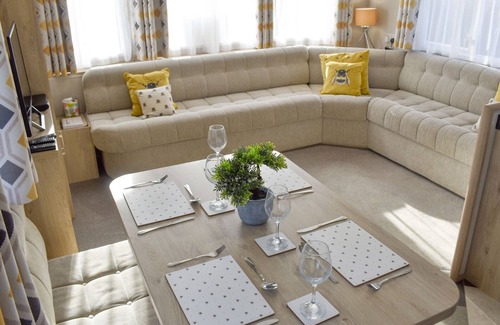 Knaresborough Cabaña | 2 bedroom accommodation in Knaresborough