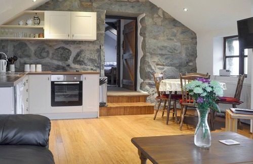 Pentrefelin Cabaña | Alojamiento de 2 habitaciones en cerca de Criccieth