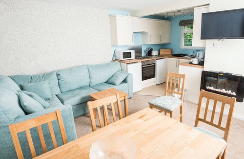 Berrynarbor Chalet De Esquí | 2 bedroom accommodation in Combe Martin