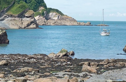 Berrynarbor Chalet De Esquí | 2 bedroom accommodation in Combe Martin