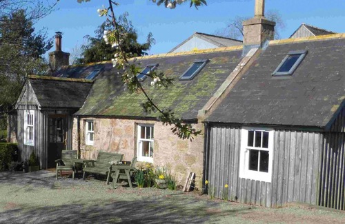 Logie Coldstone Cabaña | 2 bedroom accommodation in Dinnet, near Aboyne