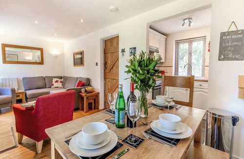 Abergavenny Cabaña | 2 bedroom accommodation in Abergavenny