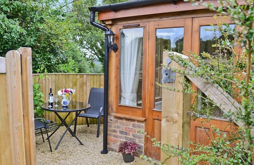 Cowbeech Cabaña | Alojamiento de 2 habitaciones en Herstmonceux