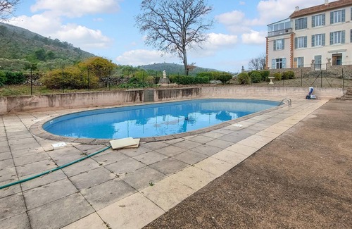 Fox-Amphoux Apartamento | Alojamiento de 2 habitaciones en Fox Amphoux